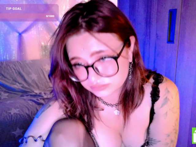 mymoonstar live cam on BongaCams