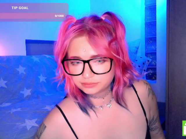 mymoonstar live cam on BongaCams