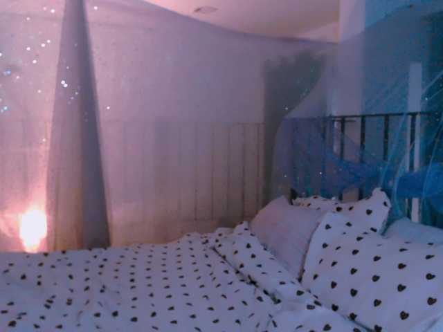 mymoonstar live cam on BongaCams