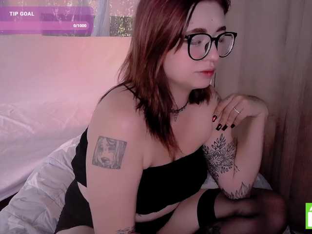 mymoonstar live cam on BongaCams