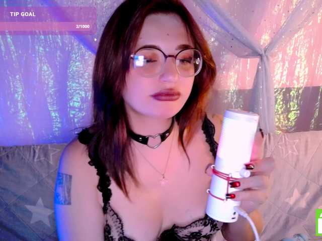 mymoonstar live cam on BongaCams