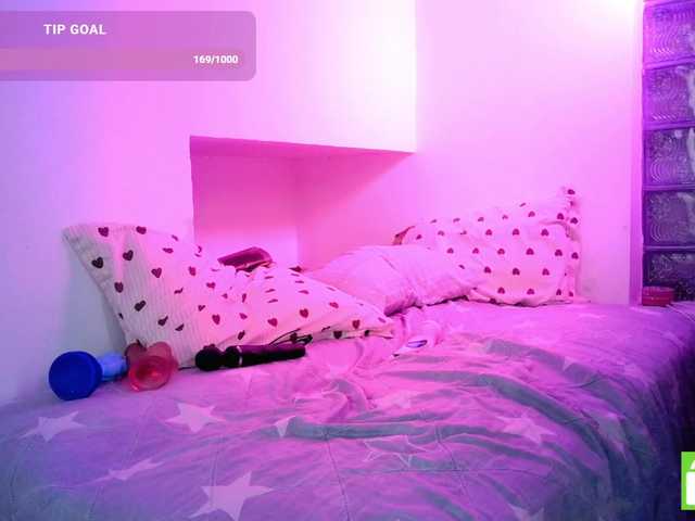 mymoonstar live cam on BongaCams