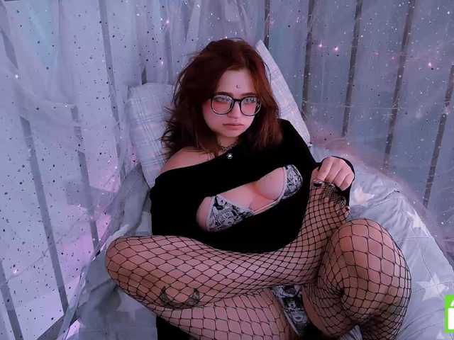 mymoonstar live cam on BongaCams
