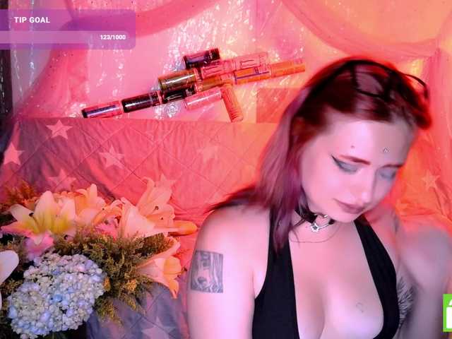 mymoonstar live cam on BongaCams
