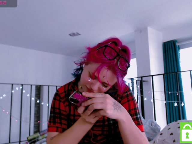 mymoonstar live cam on BongaCams