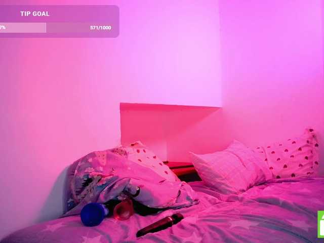 mymoonstar live cam on BongaCams