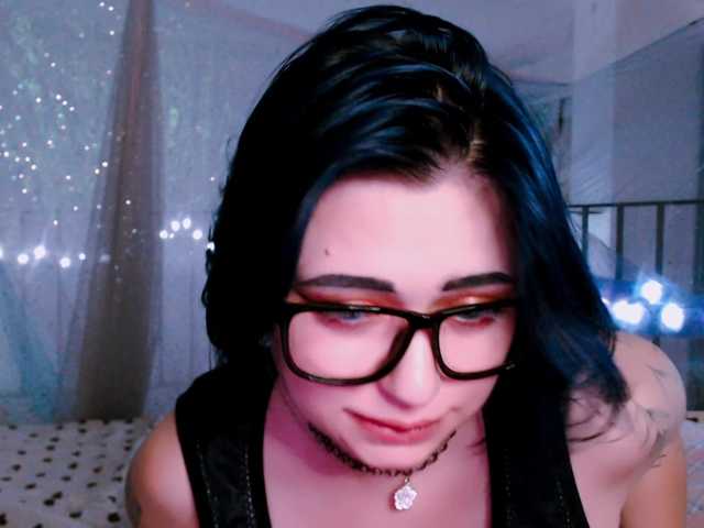 mymoonstar live cam on BongaCams