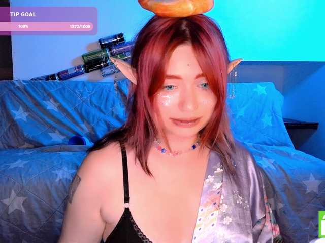mymoonstar live cam on BongaCams