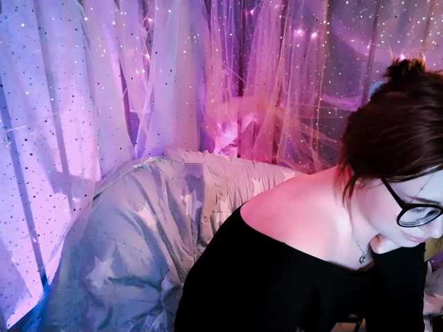 mymoonstar live cam on BongaCams