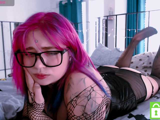 mymoonstar live cam on BongaCams