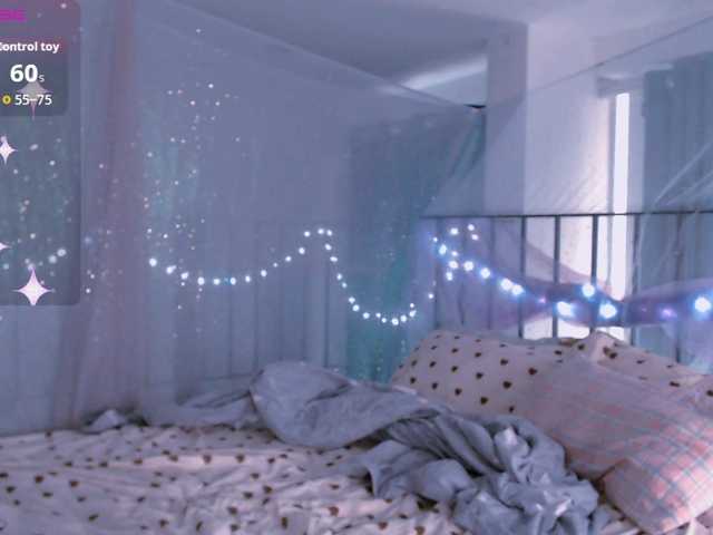 mymoonstar live cam on BongaCams