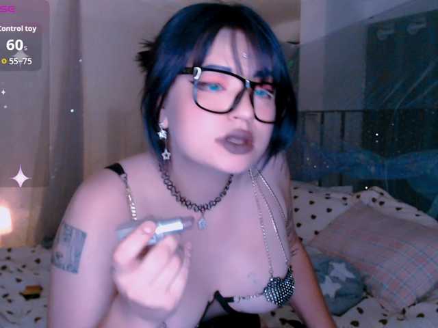 mymoonstar live cam on BongaCams