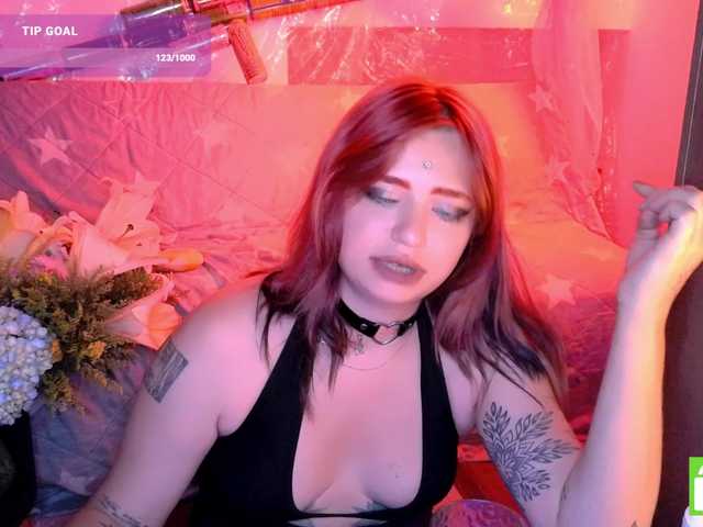 mymoonstar live cam on BongaCams
