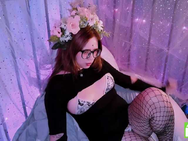 mymoonstar live cam on BongaCams