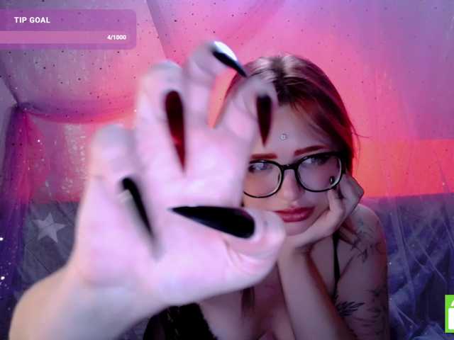 mymoonstar live cam on BongaCams