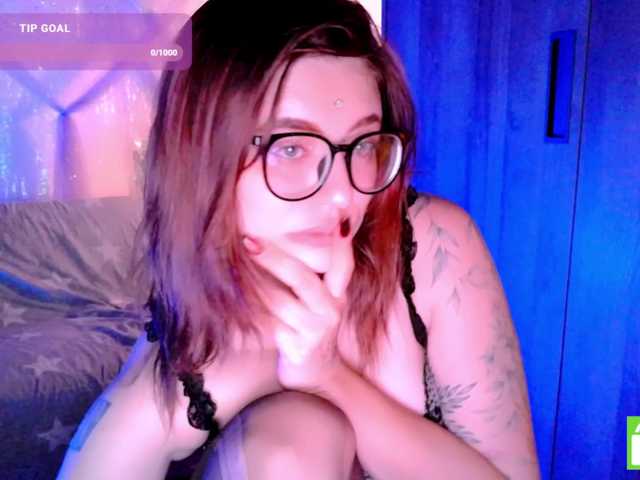 mymoonstar live cam on BongaCams