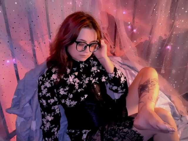 mymoonstar live cam on BongaCams