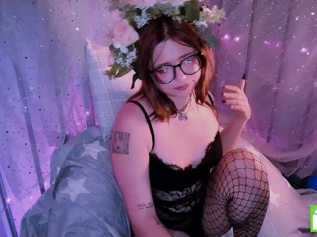 mymoonstar live cam on BongaCams