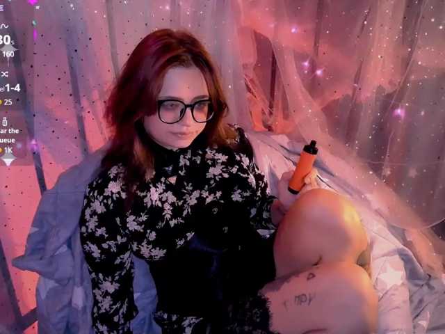 mymoonstar live cam on BongaCams