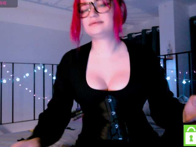 mymoonstar live cam on BongaCams