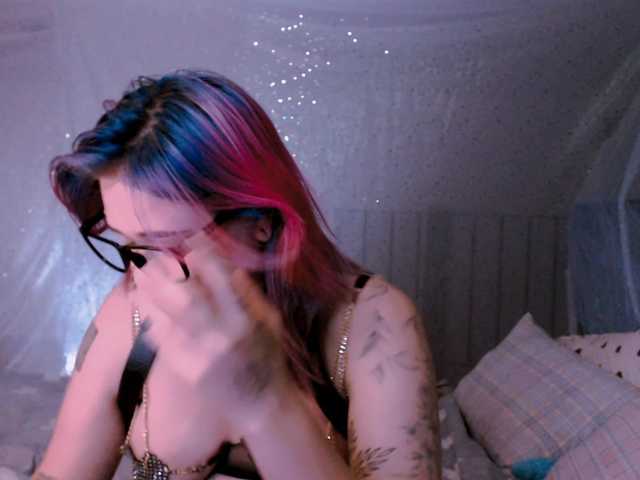 mymoonstar live cam on BongaCams