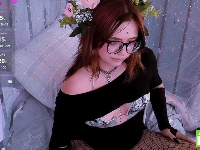 mymoonstar live cam on BongaCams