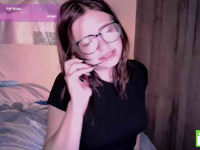 mymoonstar's webcam live show