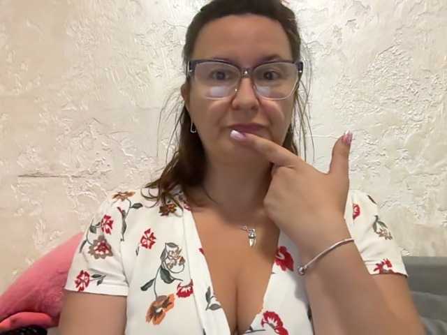 ARINA-XXX live cam on BongaCams