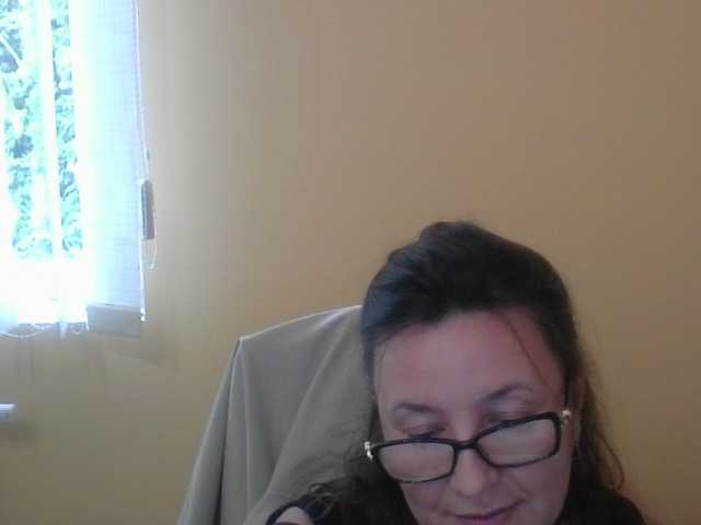 ARINA-XXX live cam on BongaCams