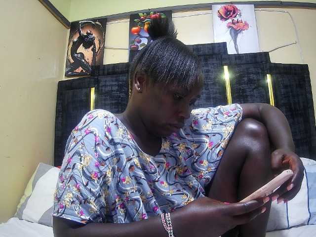 sweet-joy live cam on BongaCams