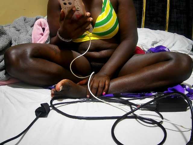 sweet-joy live cam on BongaCams