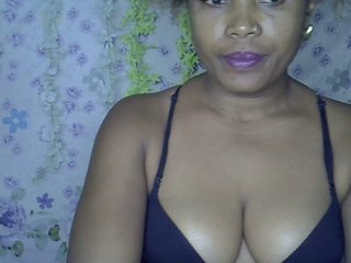 Sexywife1's Live Webcam