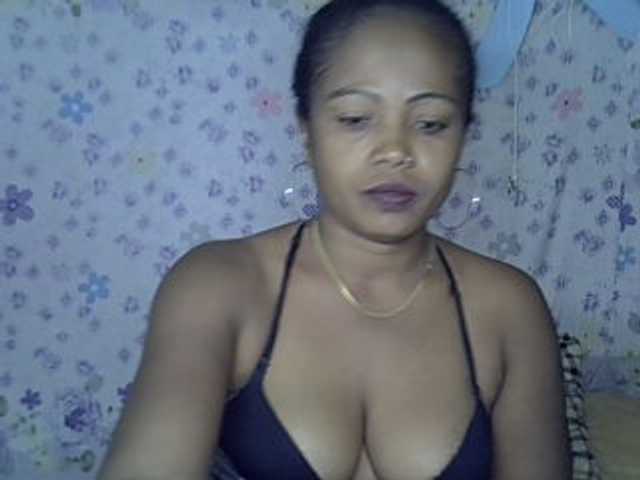 Sexywife1 live cam on UnifiedCams