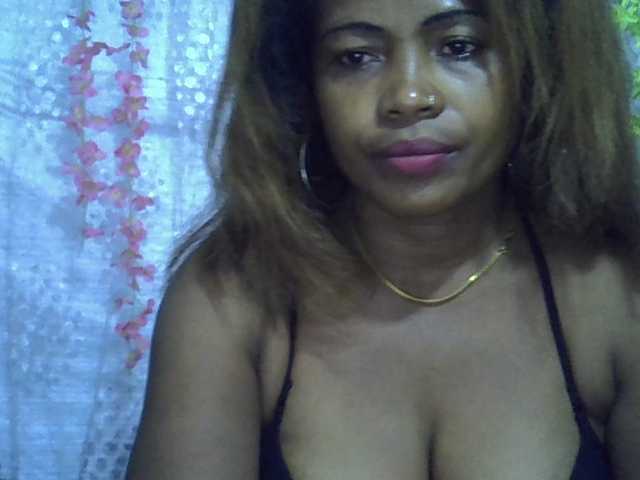 Sexywife1 live cam on BongaCams