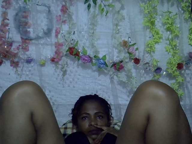 Sexywife1 live cam on BongaCams