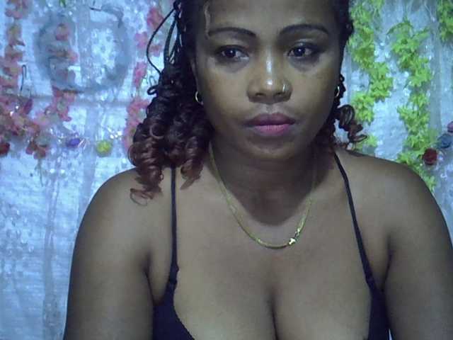 Sexywife1 live cam preview