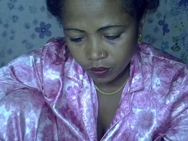 Sexywife1 live cam on BongaCams