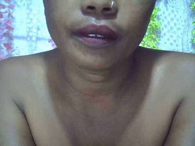 Sexywife1 live cam preview