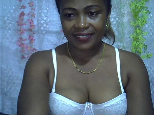 Sexywife1 live cam preview
