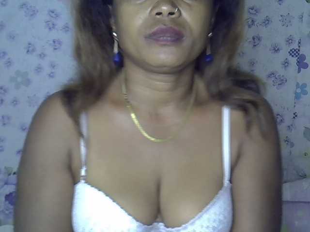 Sexywife1 live cam on BongaCams