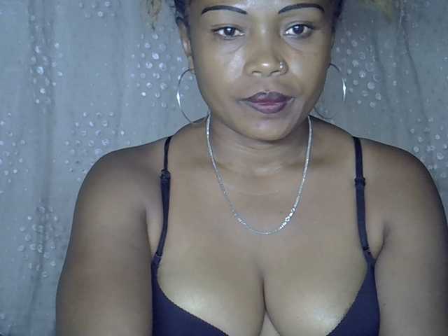 Sexywife1's BongaCams show and profile