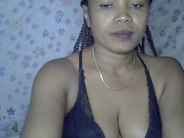 Sexywife1 live webcam show
