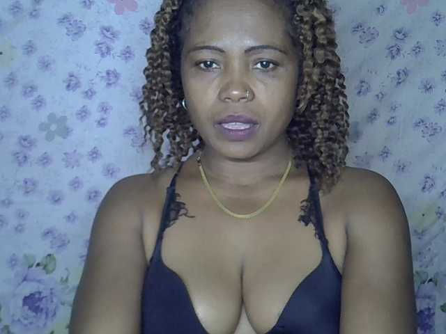 Sexywife1 live webcam show