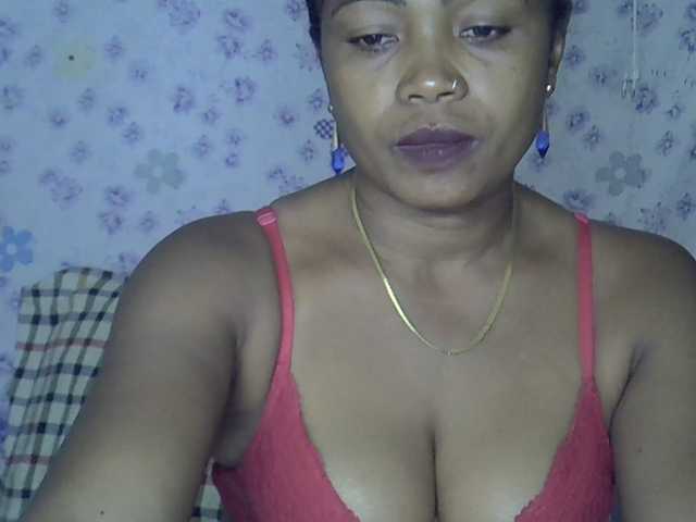 Sexywife1 live cam on UnifiedCams