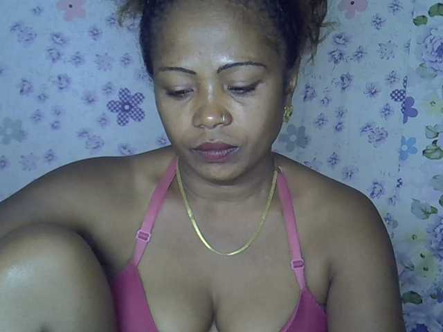 Sexywife1 live cam on UnifiedCams