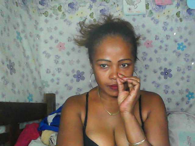 Sexywife1 live cam on UnifiedCams
