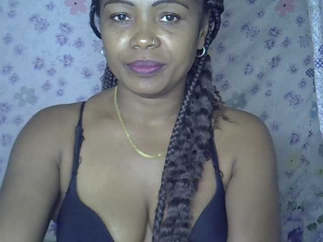 Sexywife1 live webcam show