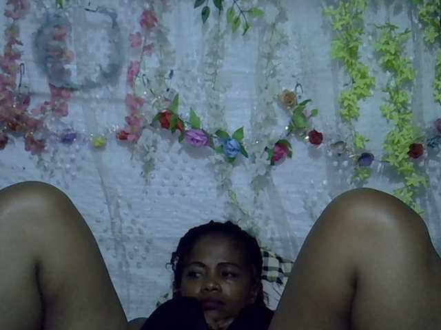 Sexywife1 live cam on BongaCams