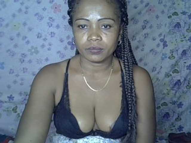 Sexywife1 live webcam show