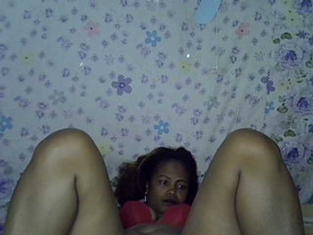 Sexywife1 live cam on UnifiedCams